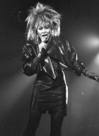 Tina Turner em Alaïa sob medidas.
